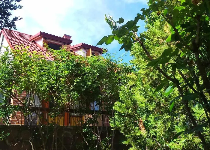 Fig Tree House * Lovas